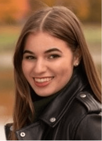 Alexandra Ulery headshot