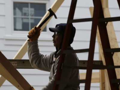 Drop in work safety inspectors hinders enforcement&nbsp;efforts