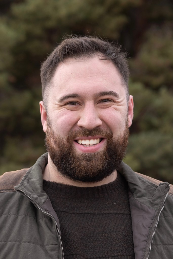 Parker Willis headshot